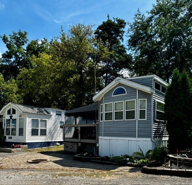 cabins in volo il